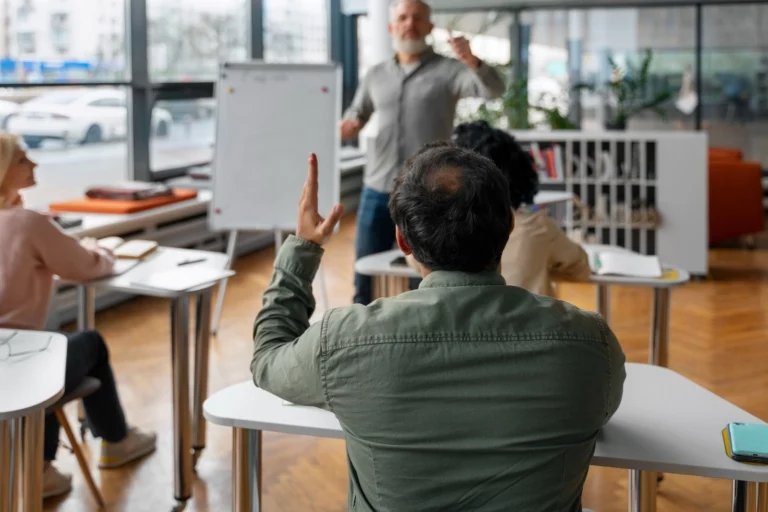 12 corsi per imparare un lavoro se sei disoccupato